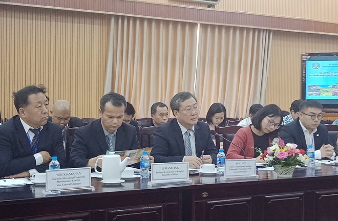 中方代表團(tuán)。圖自越通社